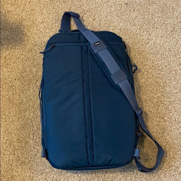 Thule Laptop Backpack/Briefcase - Picture 3 of 4